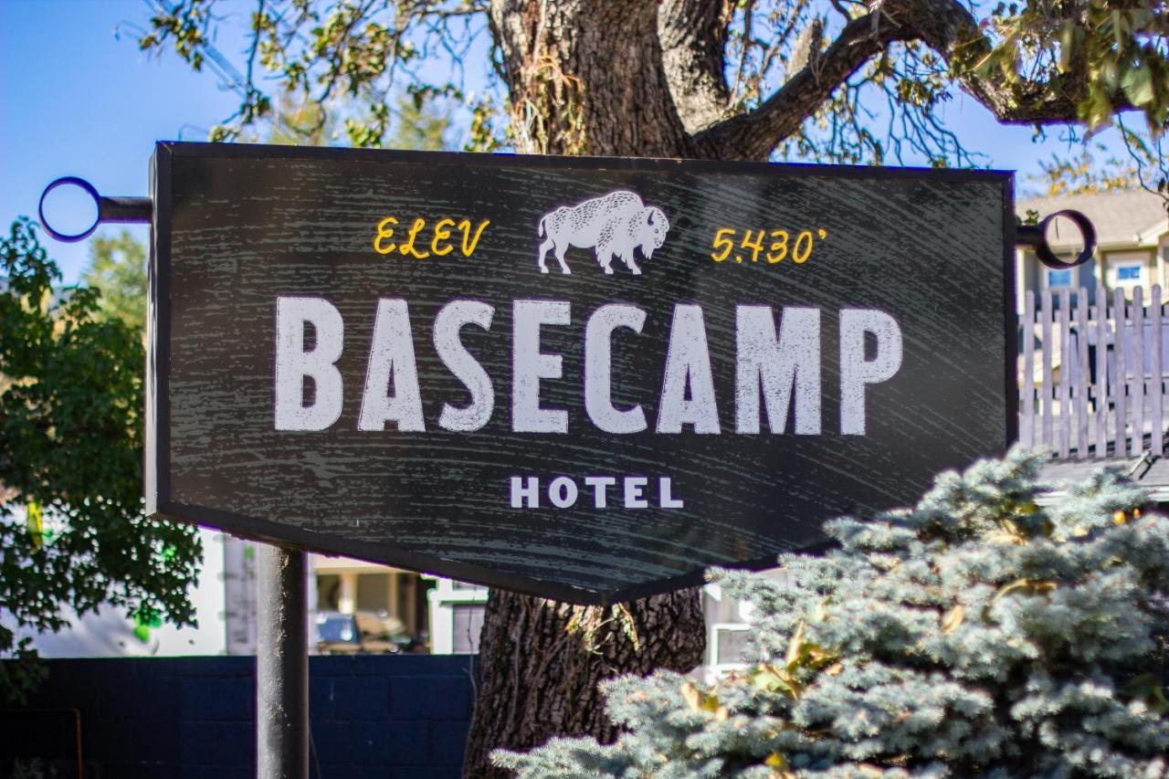 Basecamp Boulder Hotel Luaran gambar